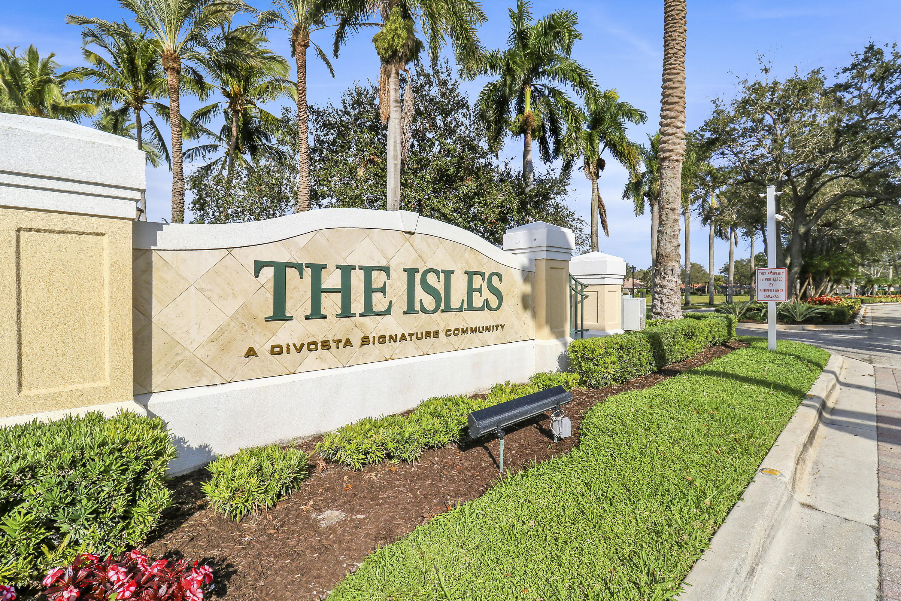 ISLES AT PALM BEACH GARDENS - Residential