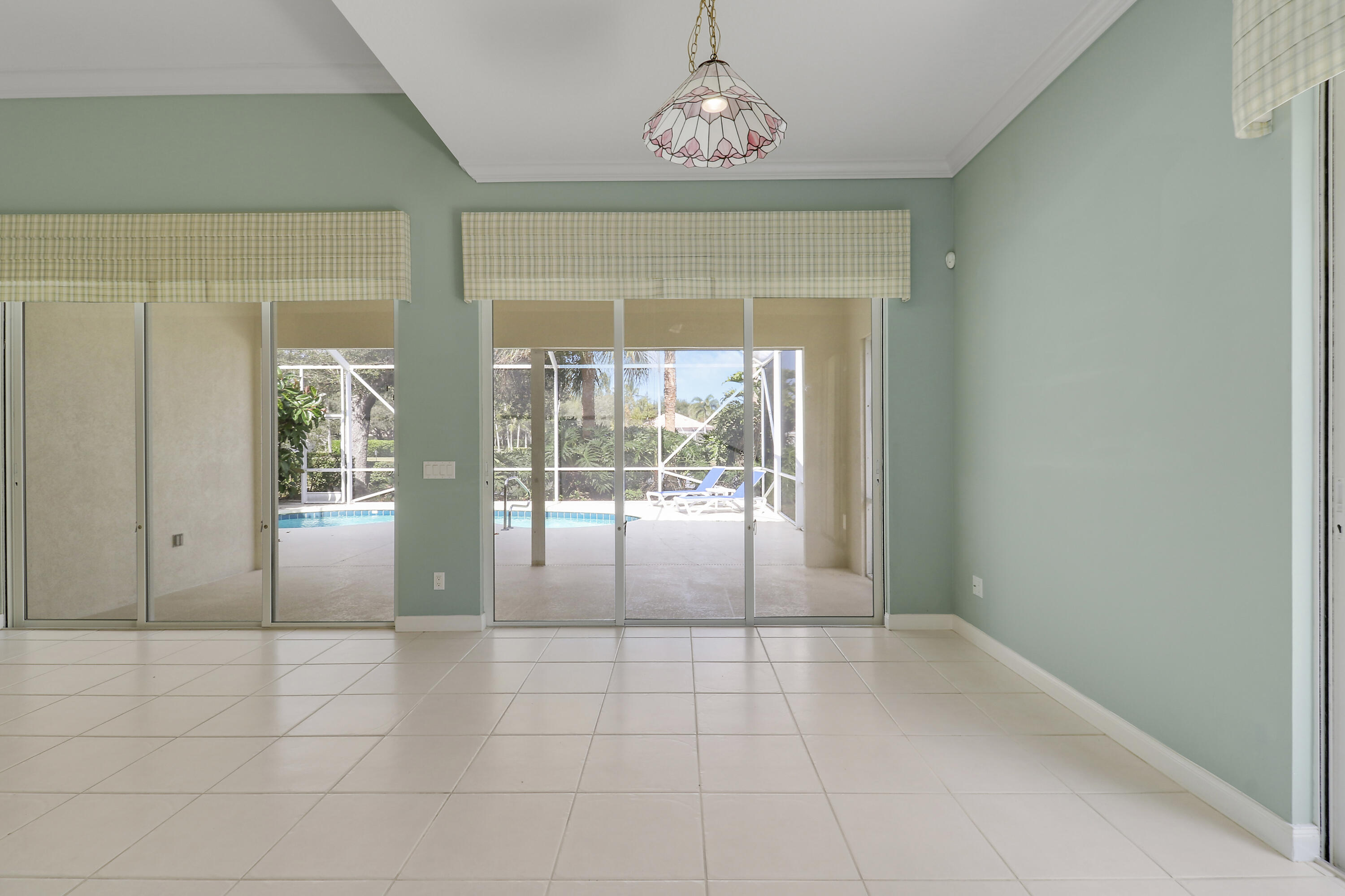 ISLES AT PALM BEACH GARDENS - Residential