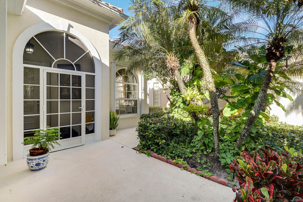 Photo of 805 Niemen Dr, Palm Beach Gardens, FL 33410 (MLS # B26005214)