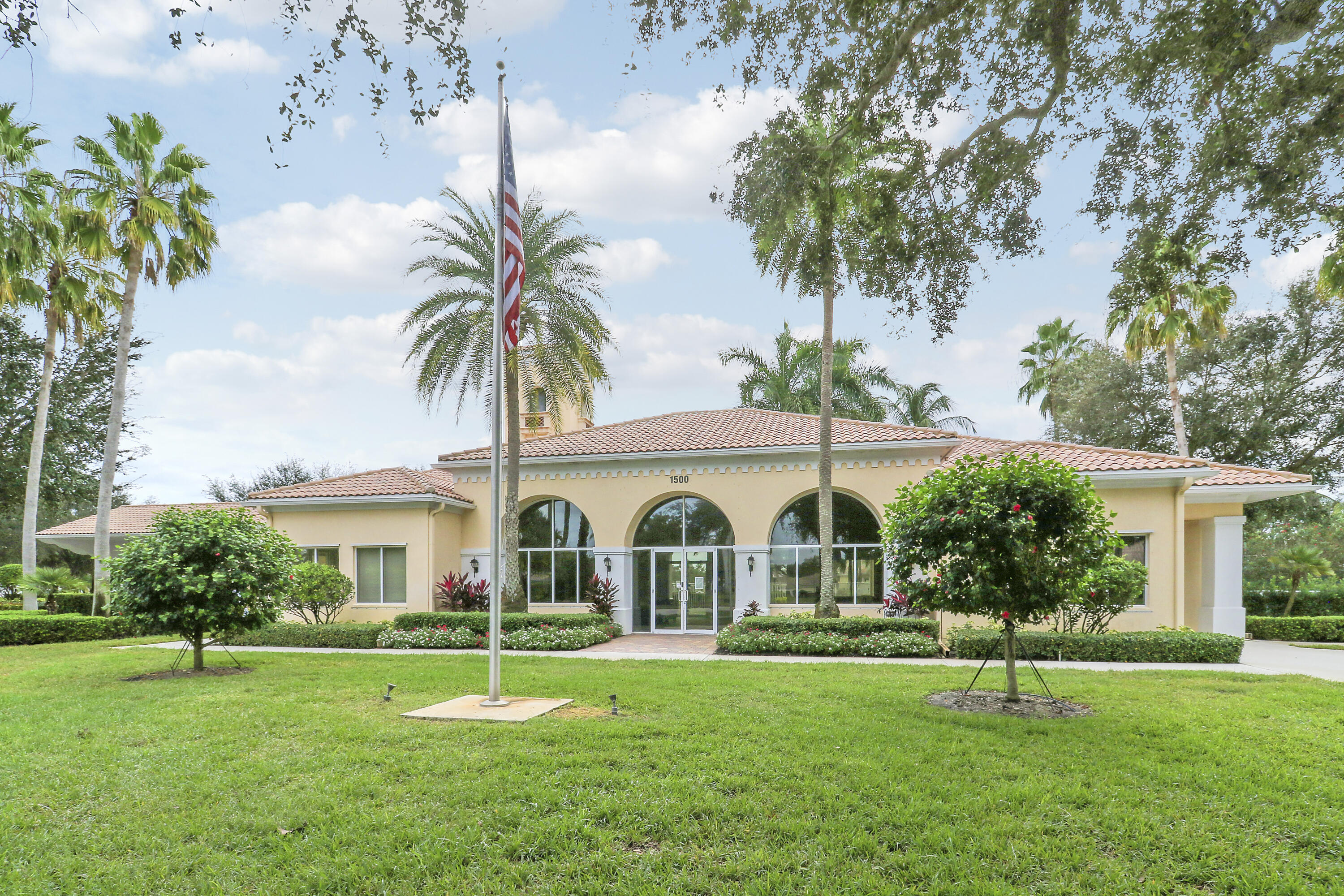 ISLES AT PALM BEACH GARDENS - Residential