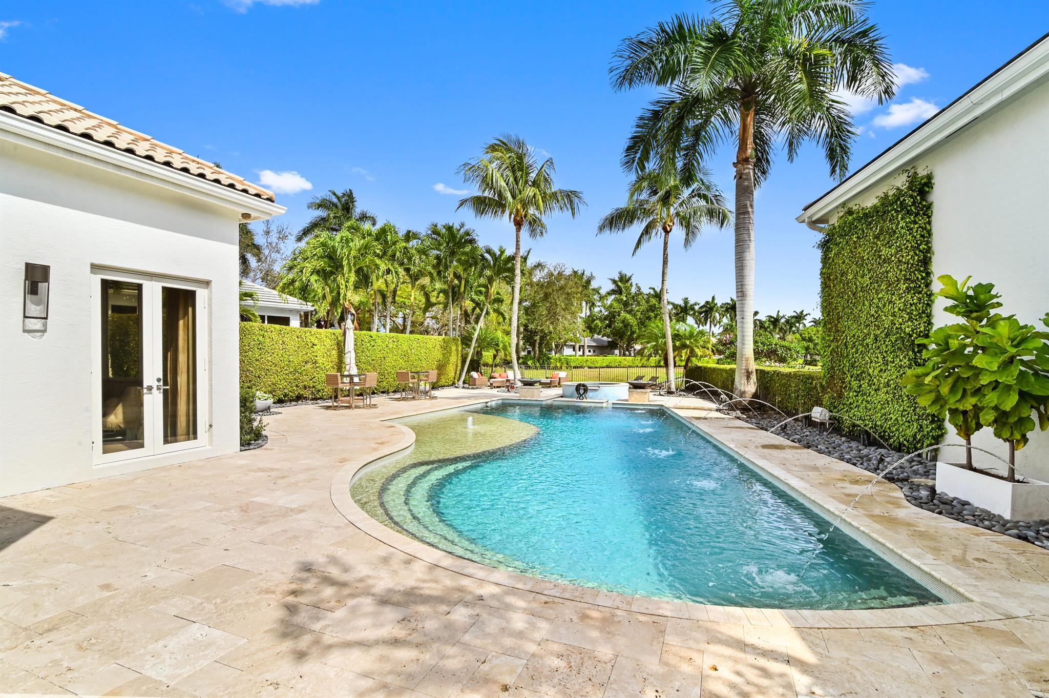 ENCLAVE AT WOODFIELD COUN - Residential