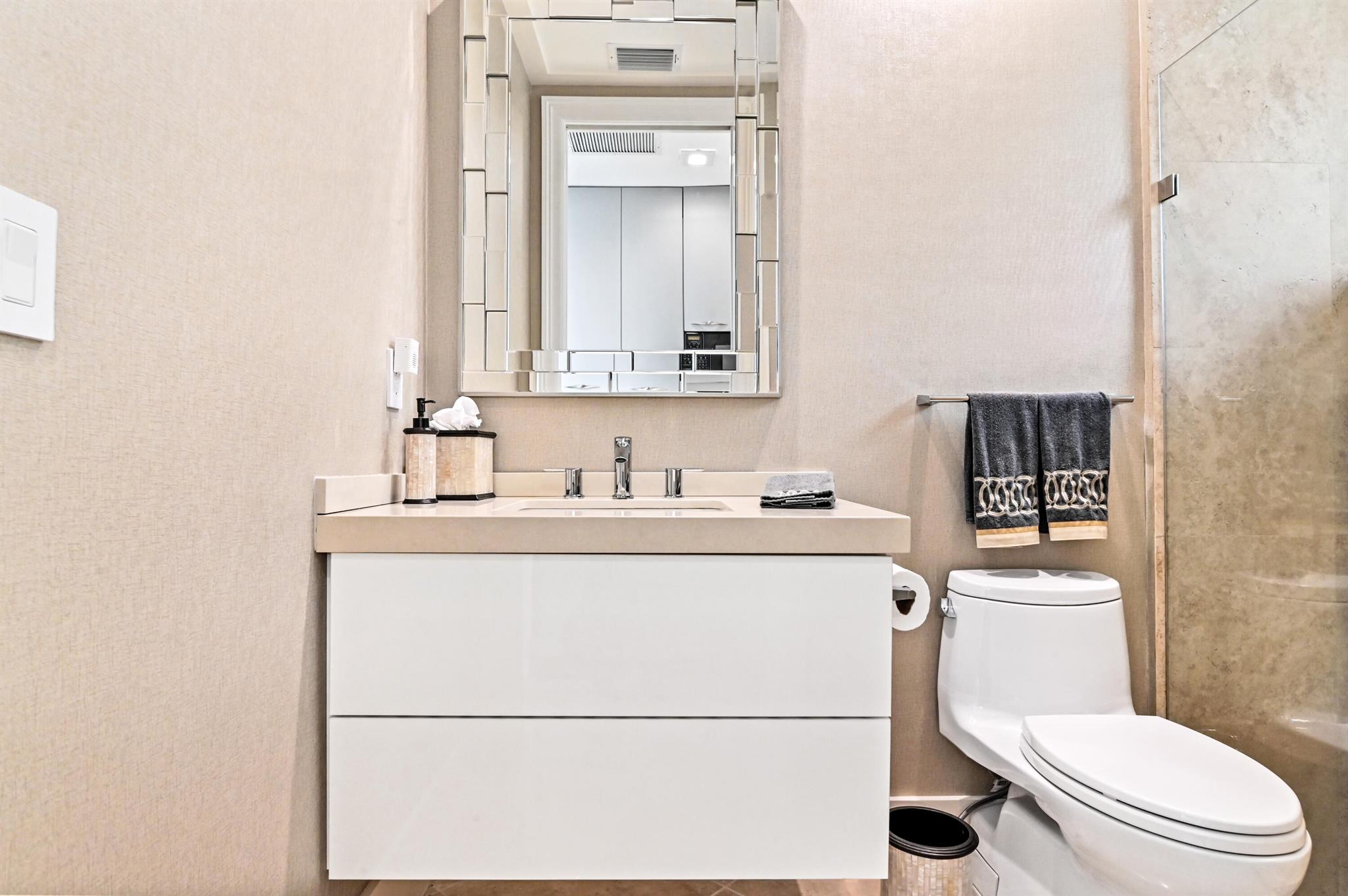 ENCLAVE AT WOODFIELD COUN - Residential