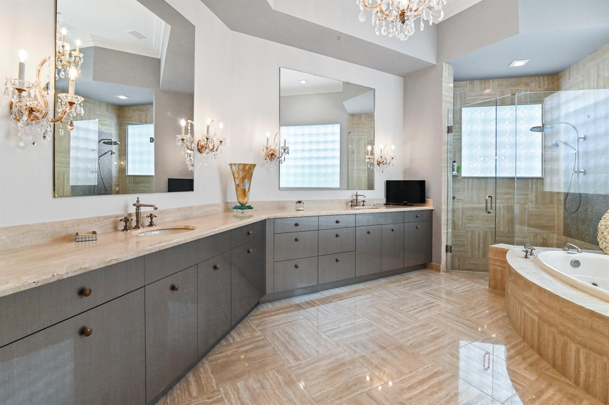 ENCLAVE AT WOODFIELD COUN - Residential