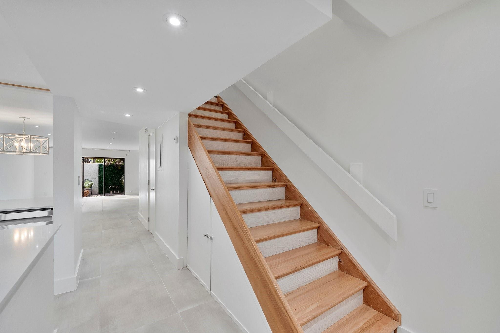 555 NE 7th Avenue 5A