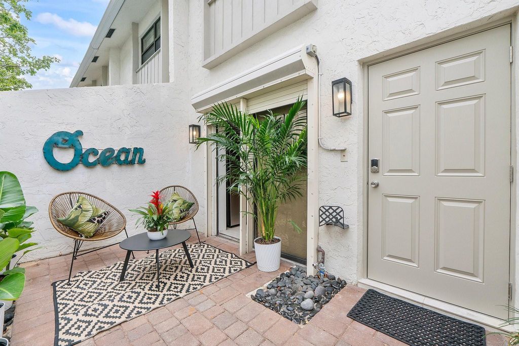 Photo of 555 NE 7th Avenue #5A, Fort Lauderdale, FL 33301 (MLS # F10549192)