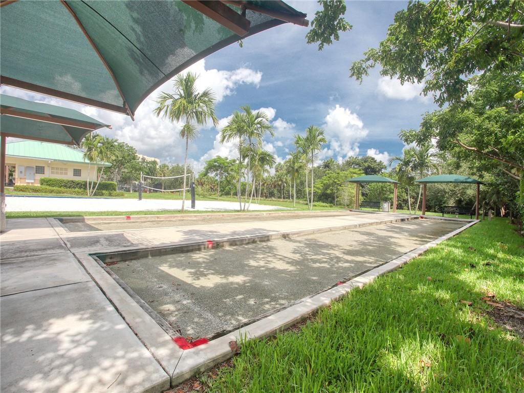 PALM-AIRE Country Club - Residential