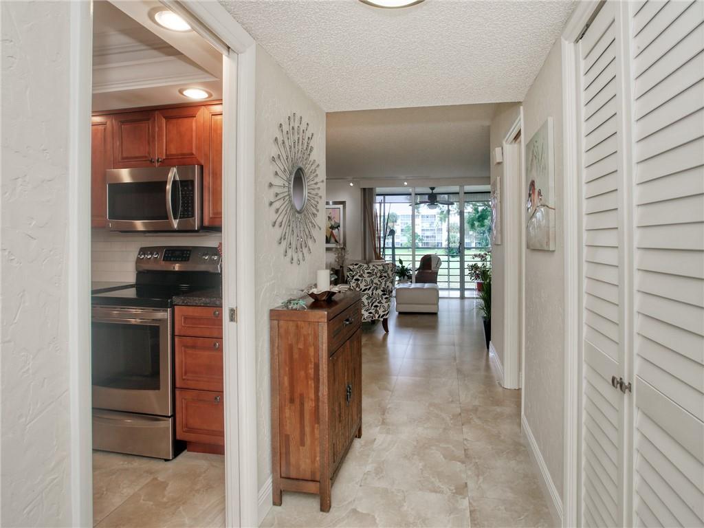 PALM-AIRE Country Club - Residential