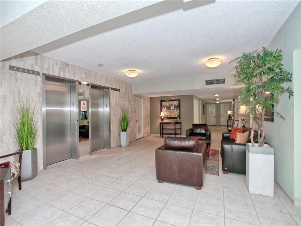 PALM-AIRE Country Club - Residential