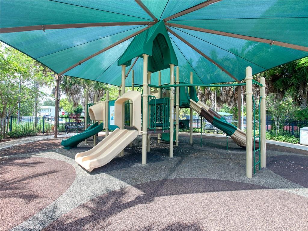 PALM-AIRE Country Club - Residential