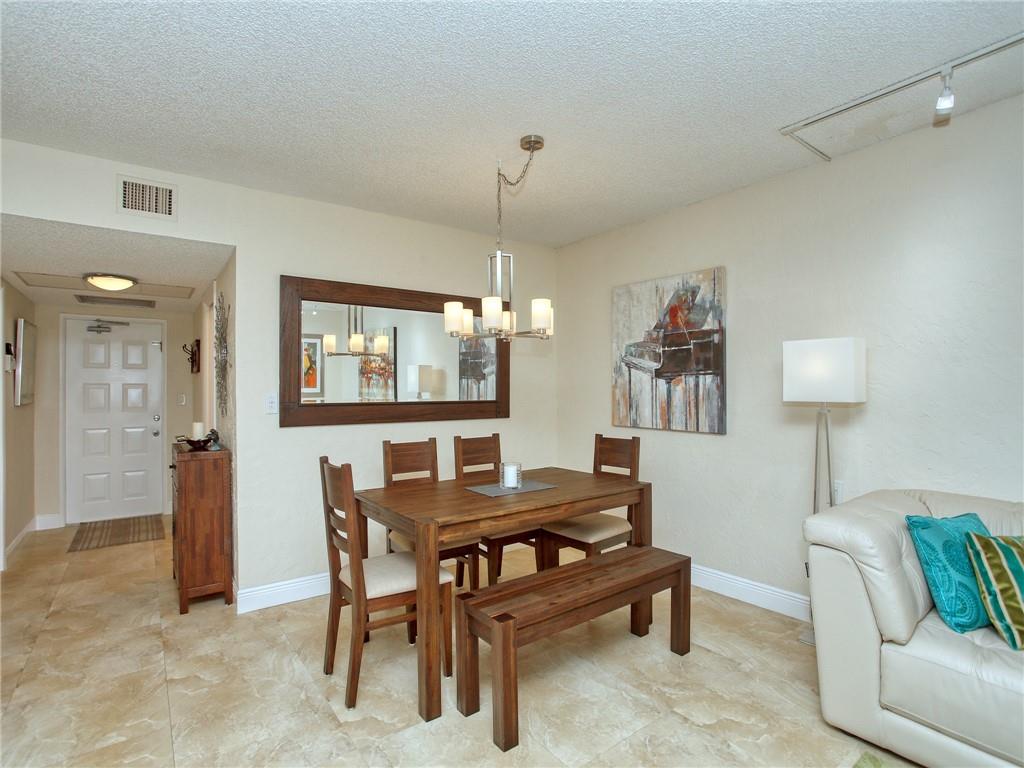 PALM-AIRE Country Club - Residential