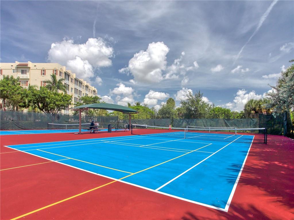 PALM-AIRE Country Club - Residential