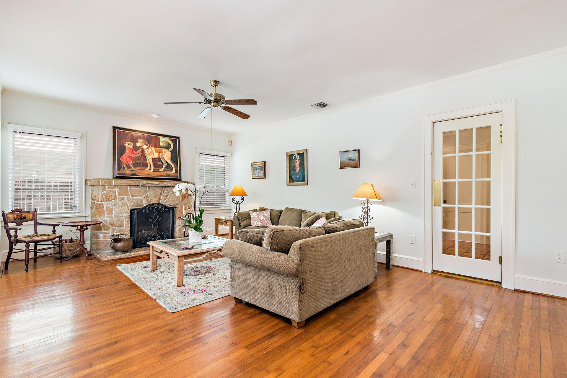 COLLEGE PARK - Residential