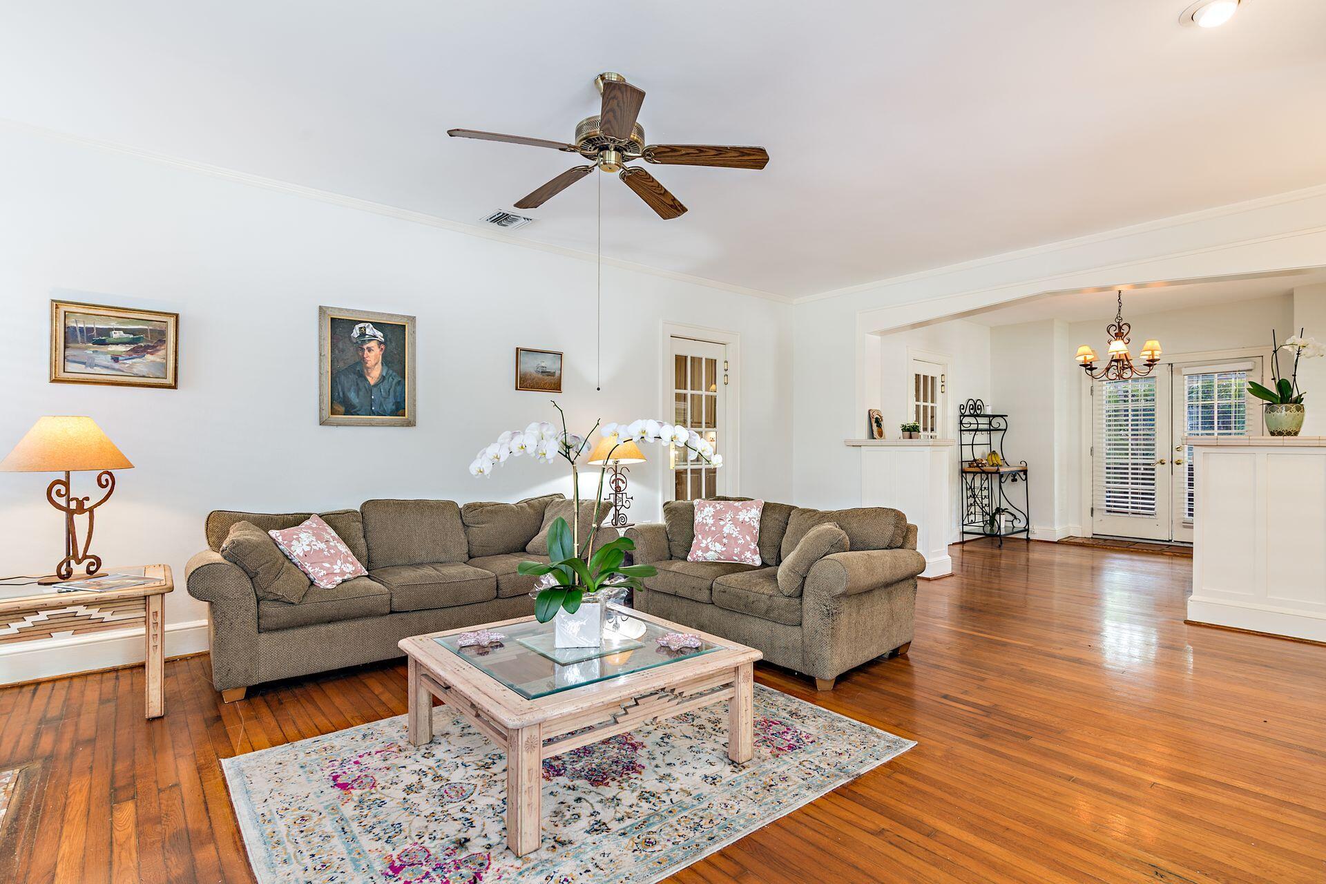 COLLEGE PARK - Residential