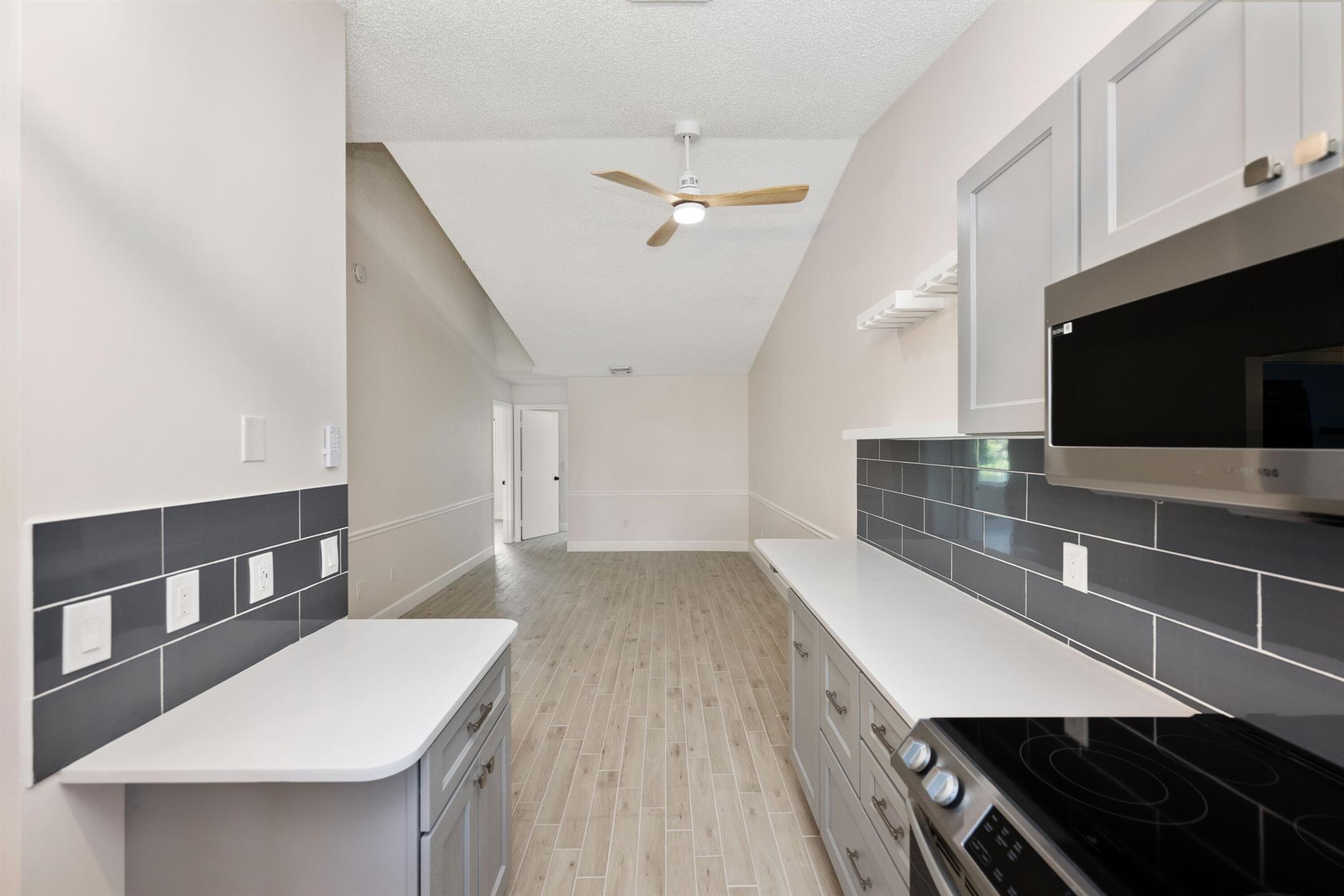 HAVERHILL ACRES - Residential Lease