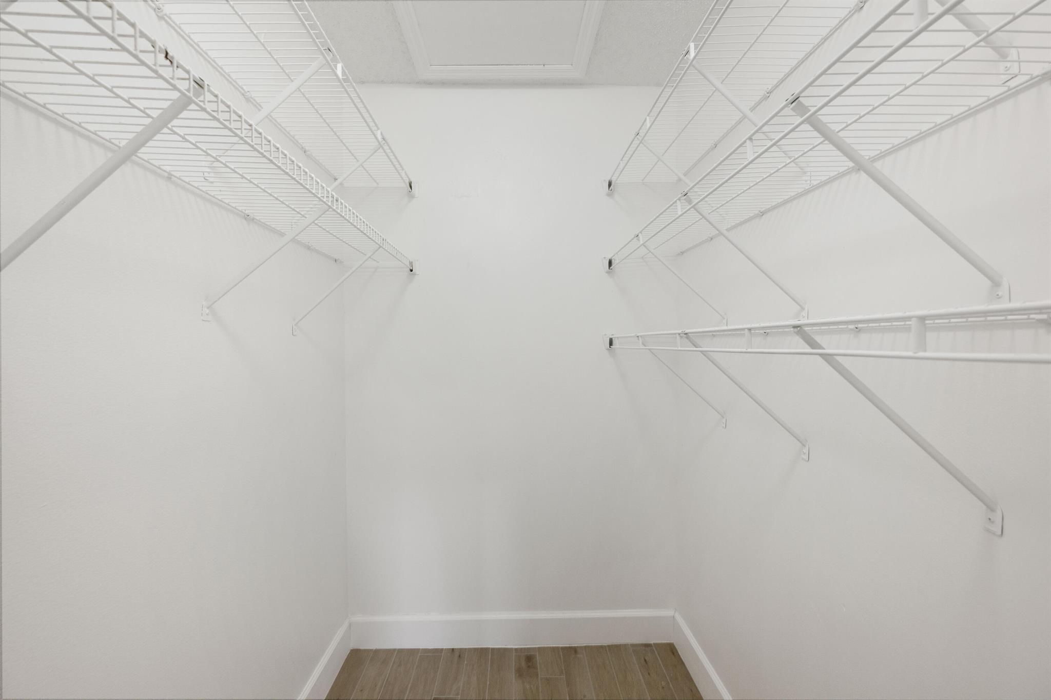 HAVERHILL ACRES - Residential Lease