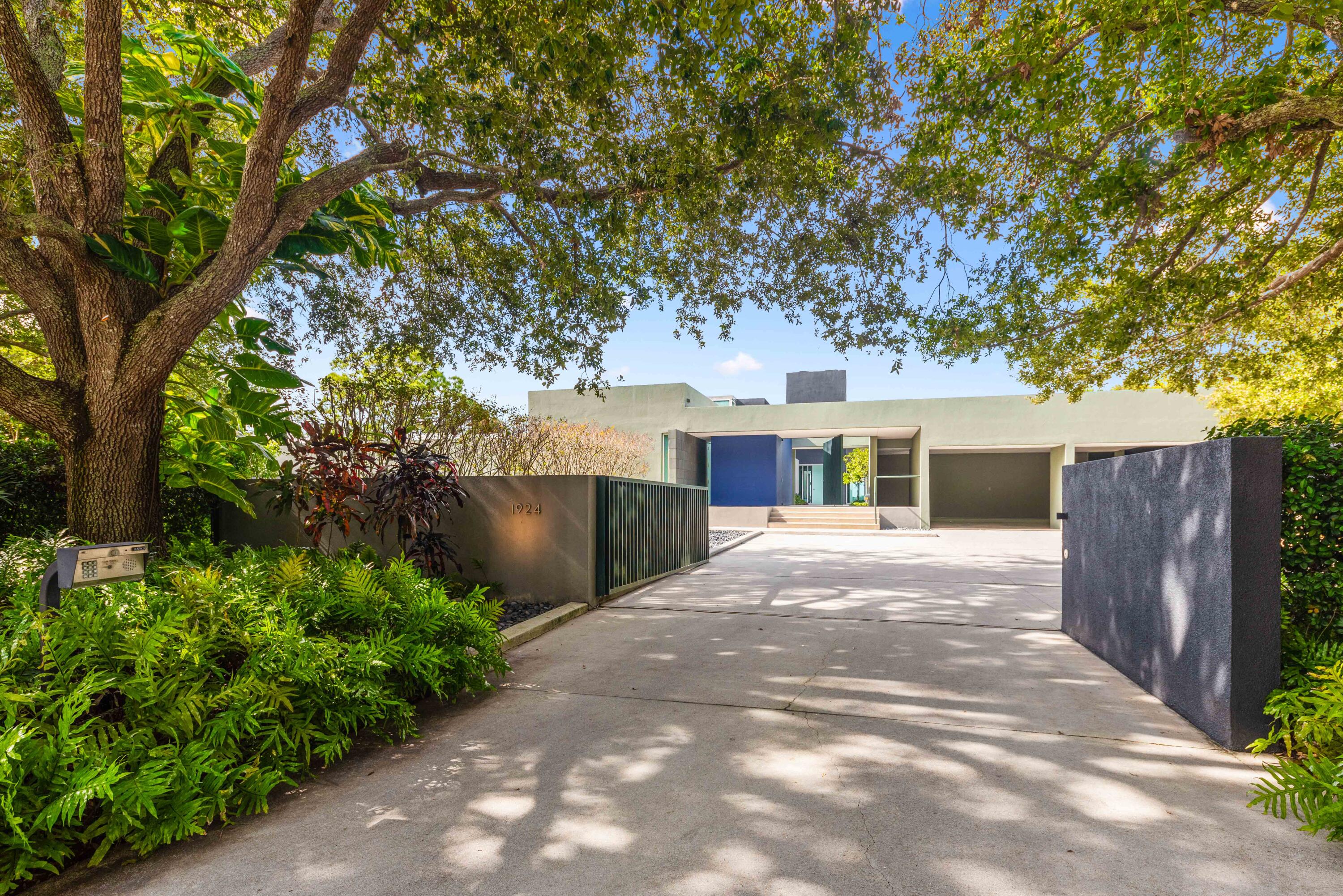 NORTH RIVER SHORES - Residential