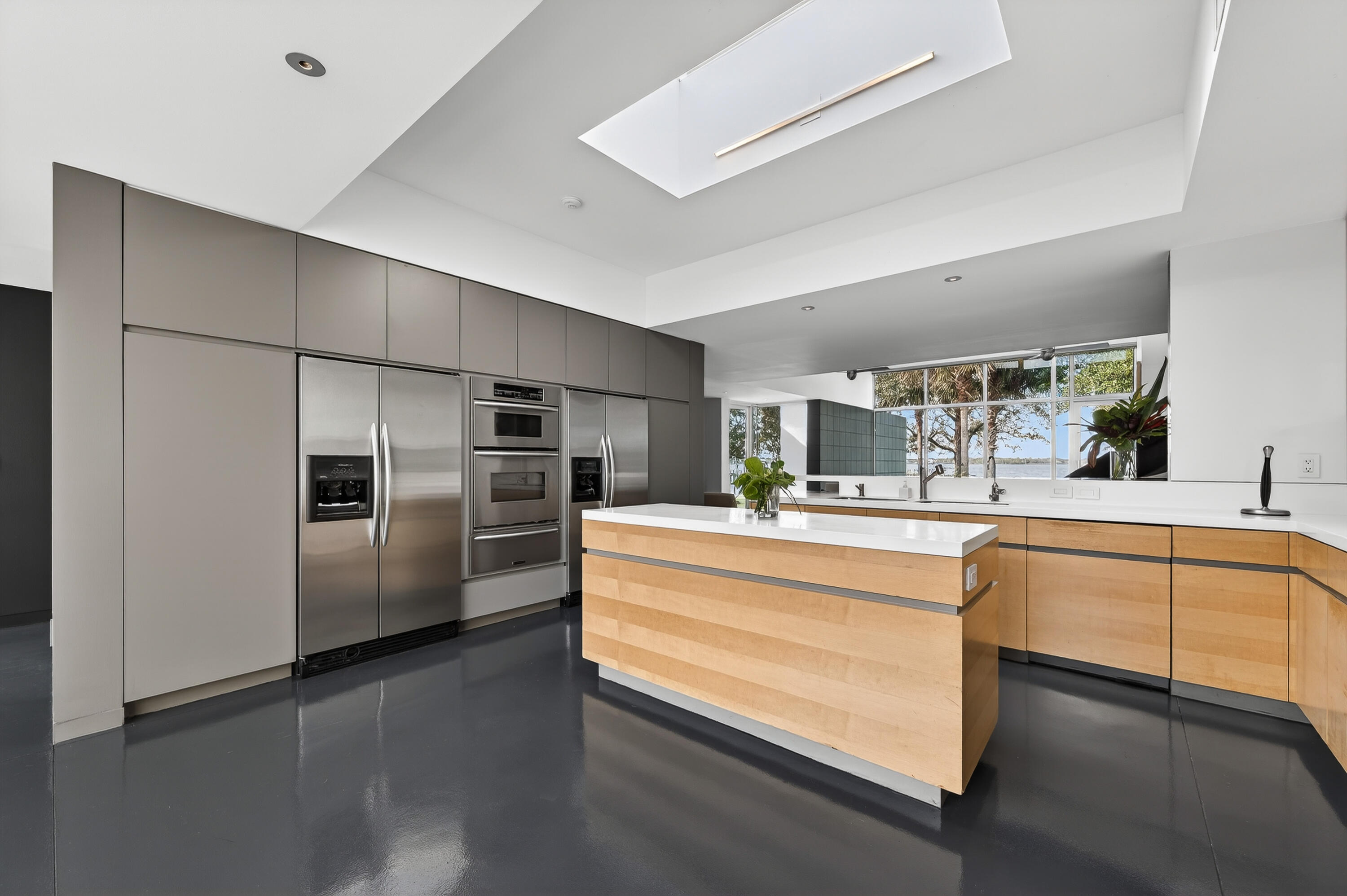 NORTH RIVER SHORES - Residential