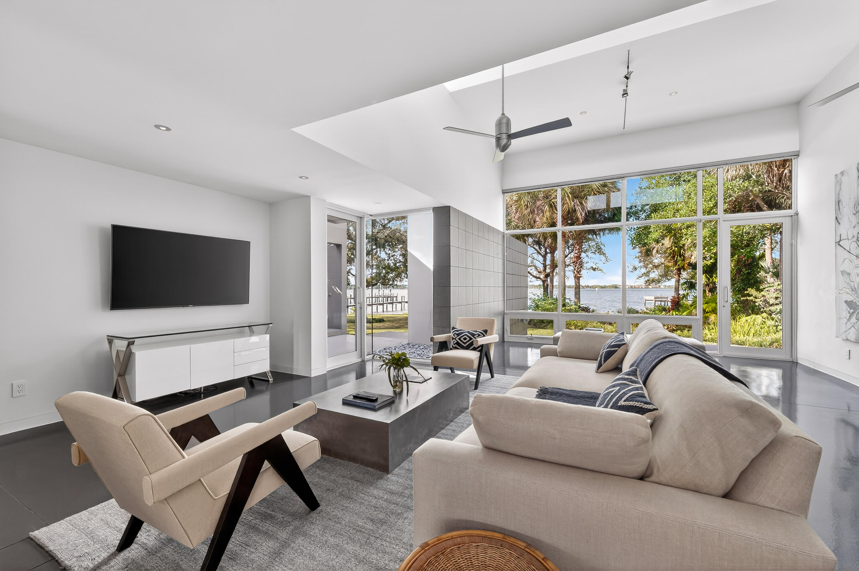 NORTH RIVER SHORES - Residential