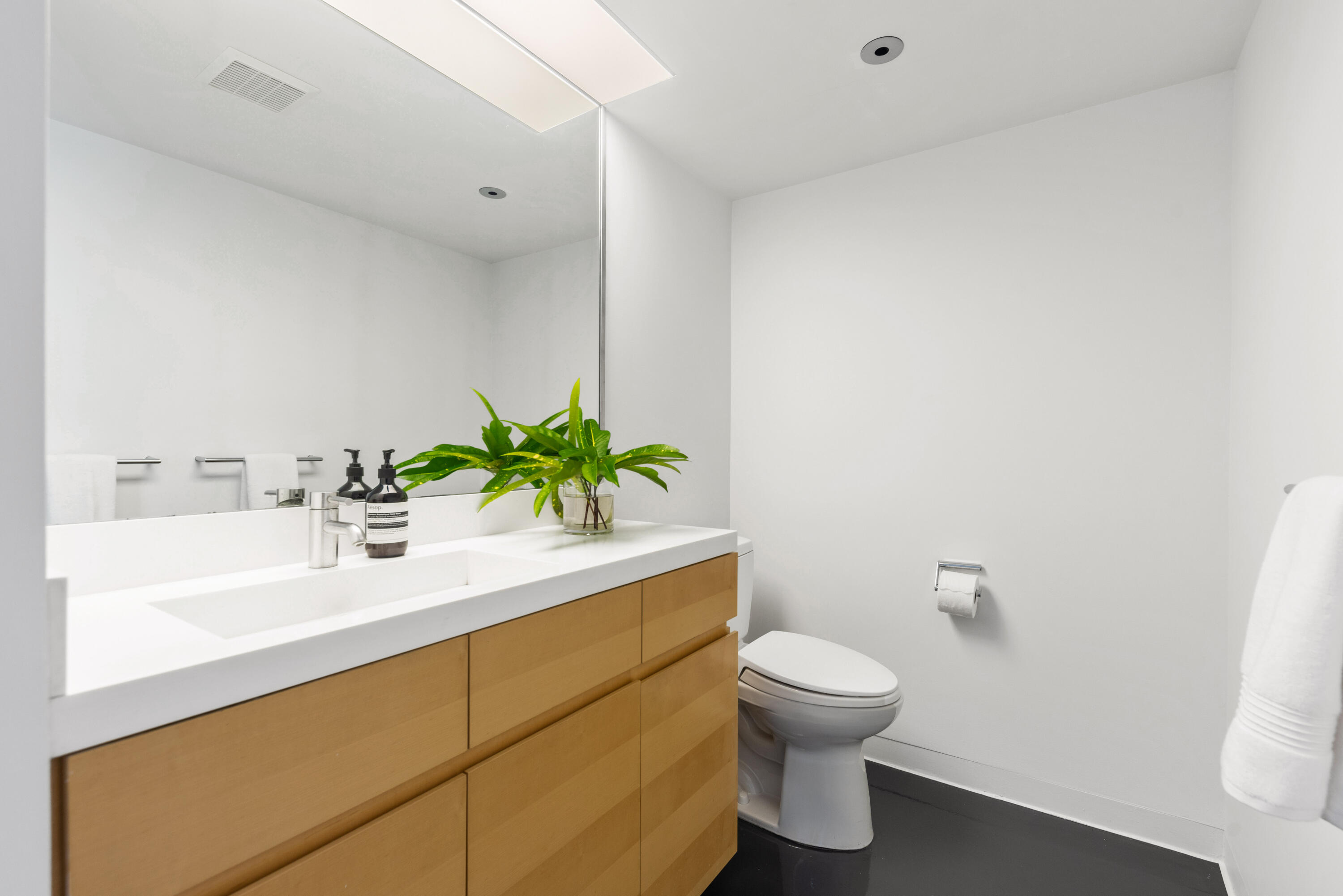 NORTH RIVER SHORES - Residential