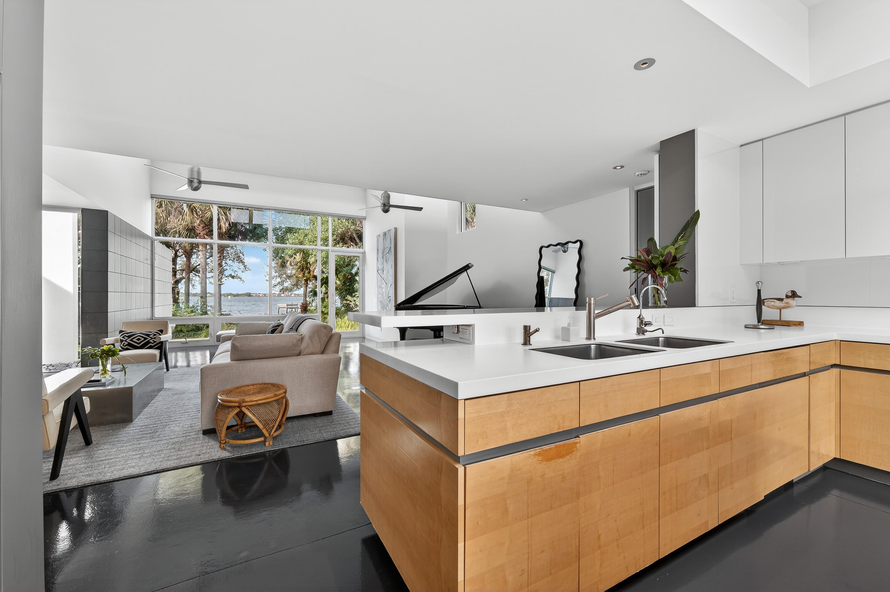 NORTH RIVER SHORES - Residential