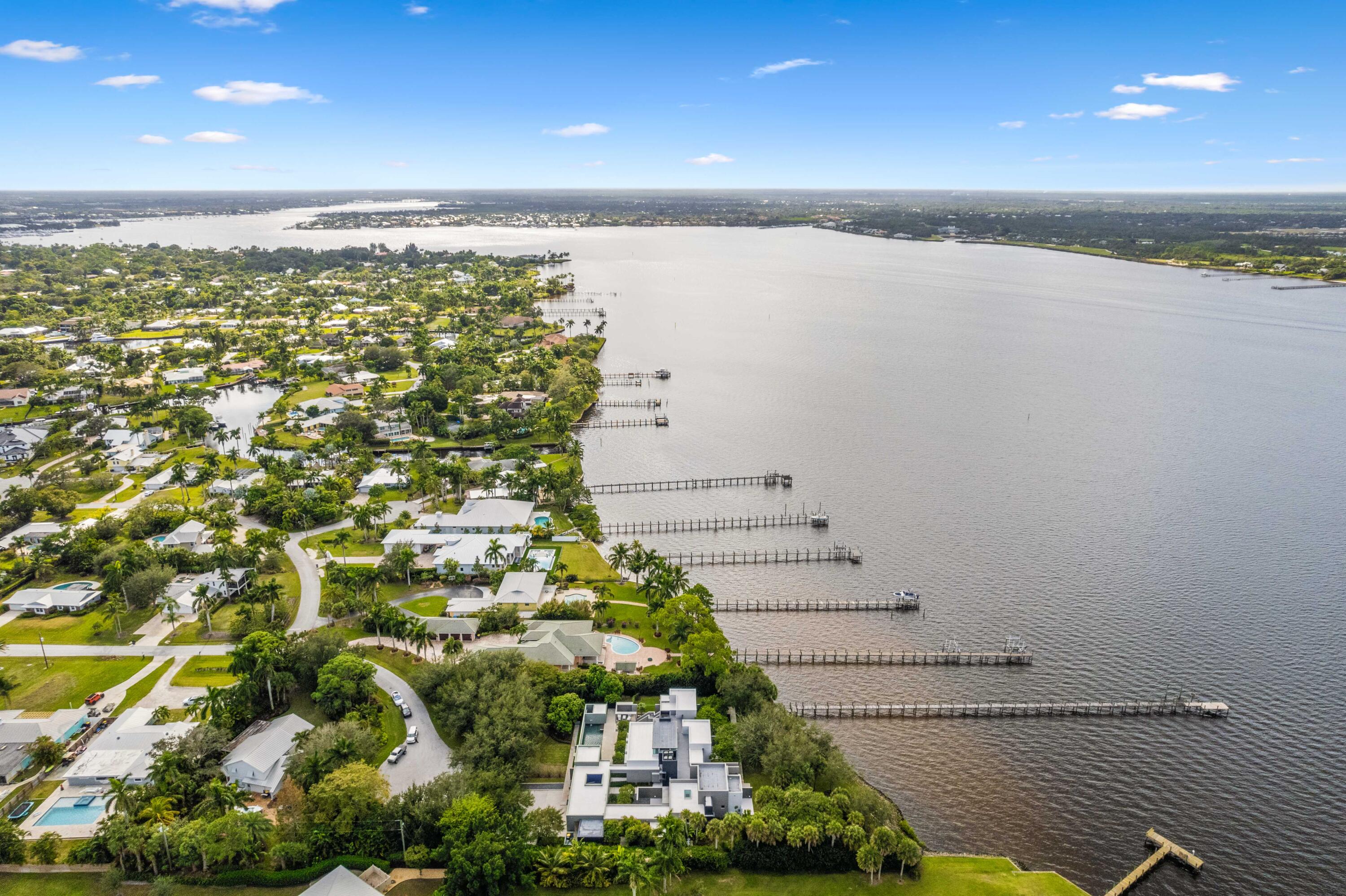 NORTH RIVER SHORES - Residential