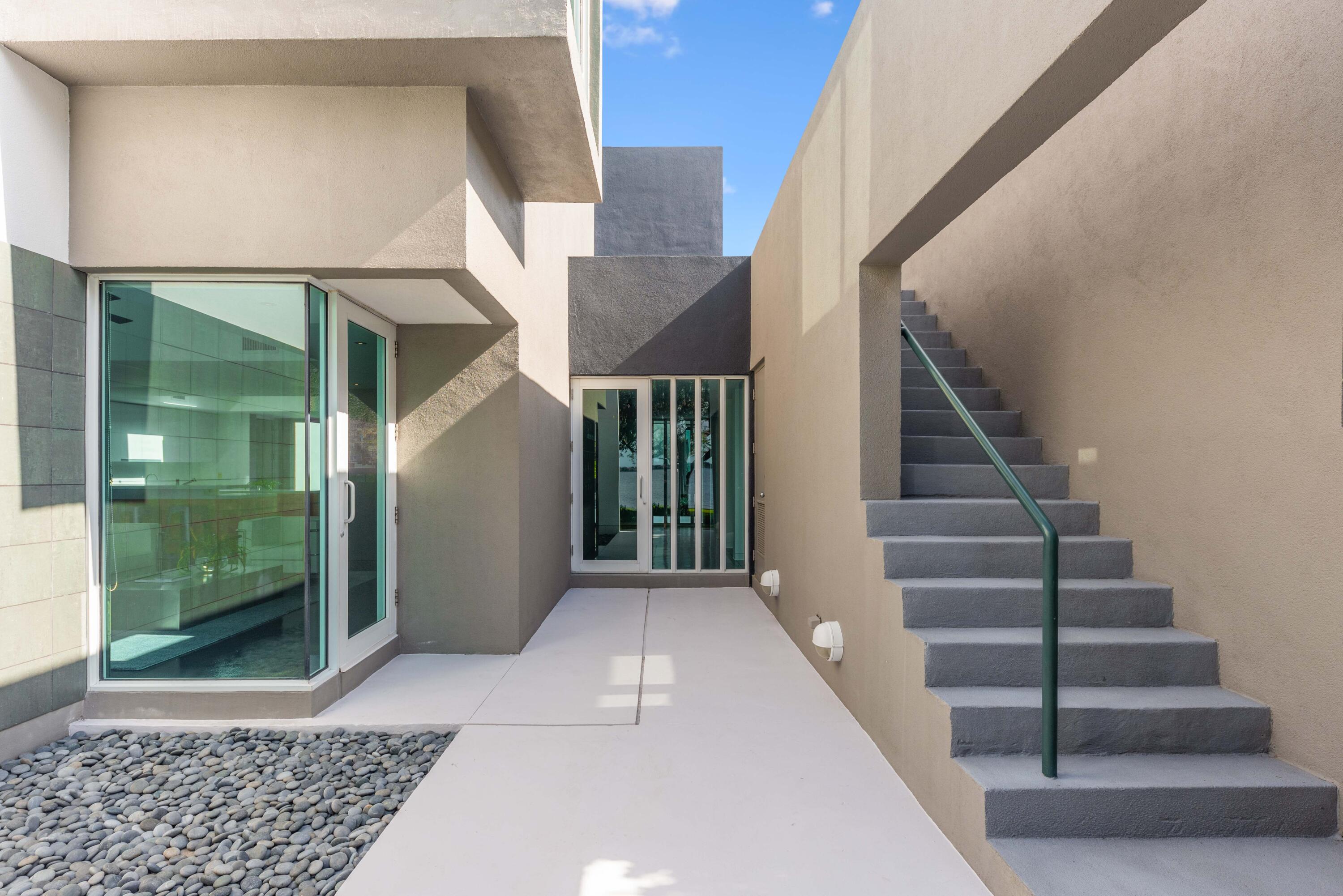 NORTH RIVER SHORES - Residential