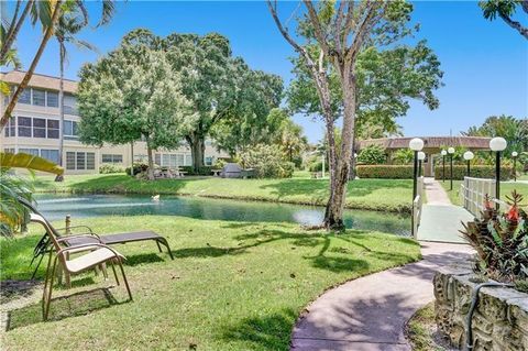 A home in Lauderdale Lakes