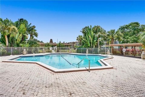 A home in Lauderdale Lakes