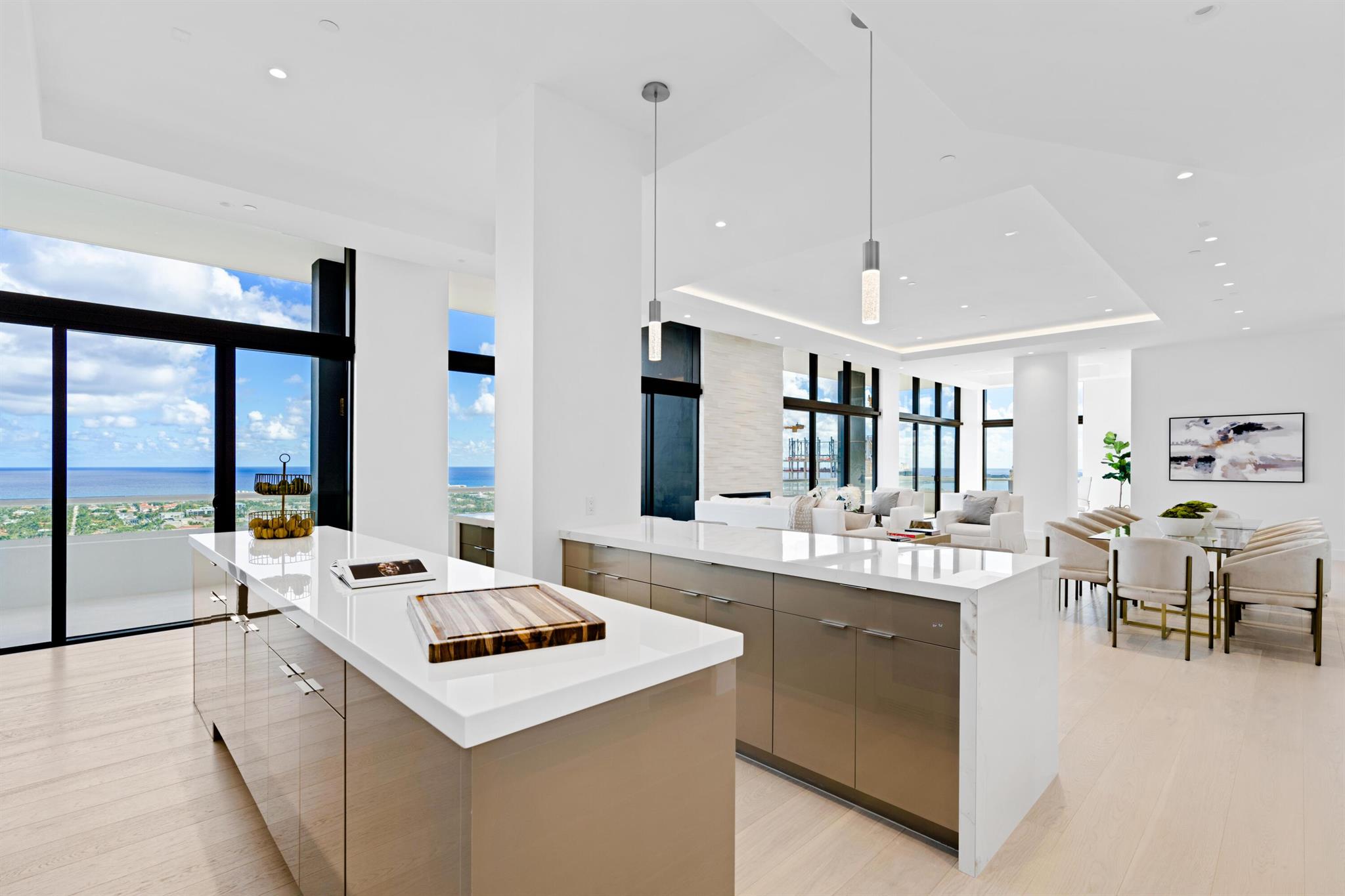 PLAZA OF THE PALM BEACHES - Residential