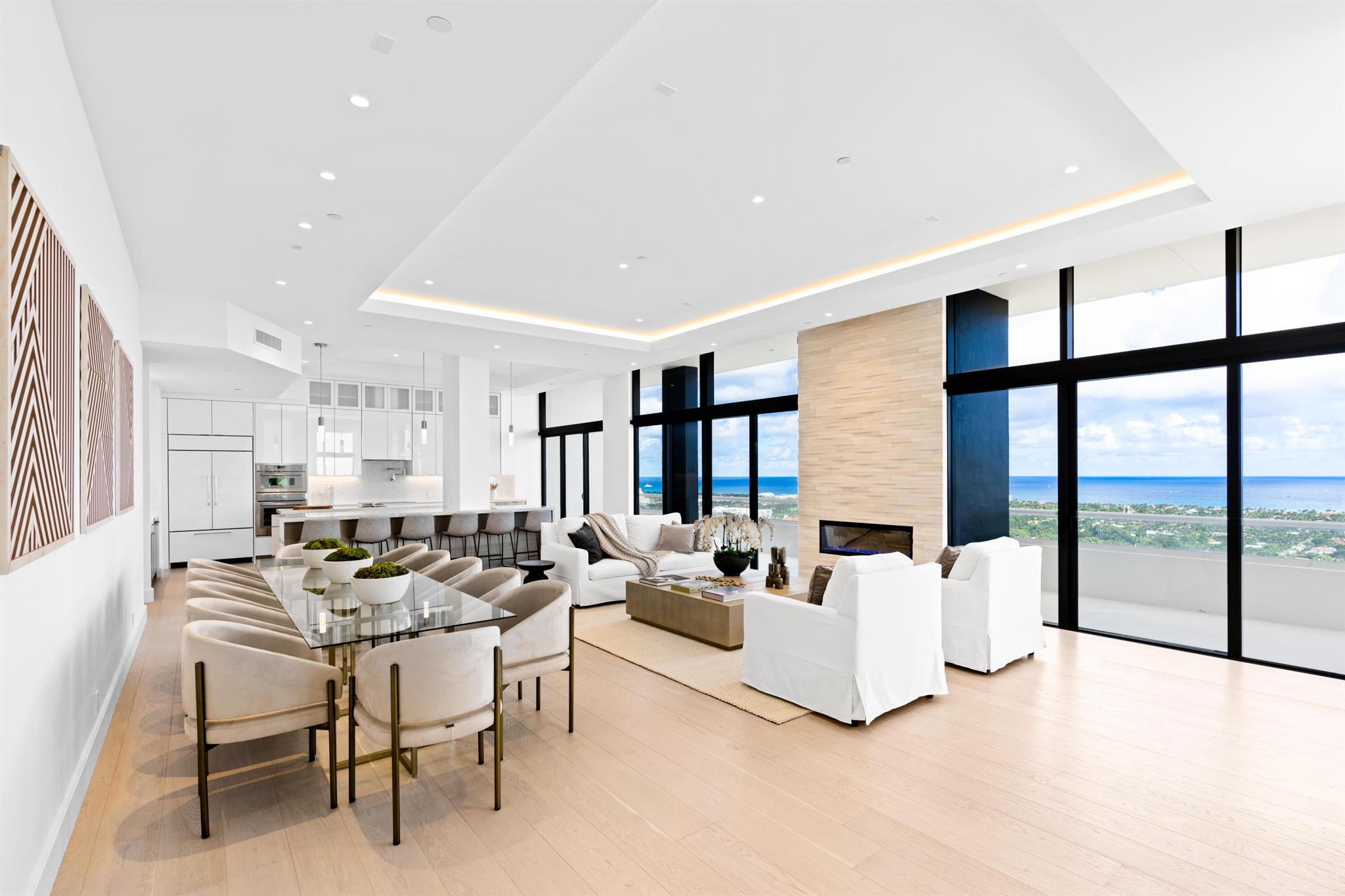 PLAZA OF THE PALM BEACHES - Residential