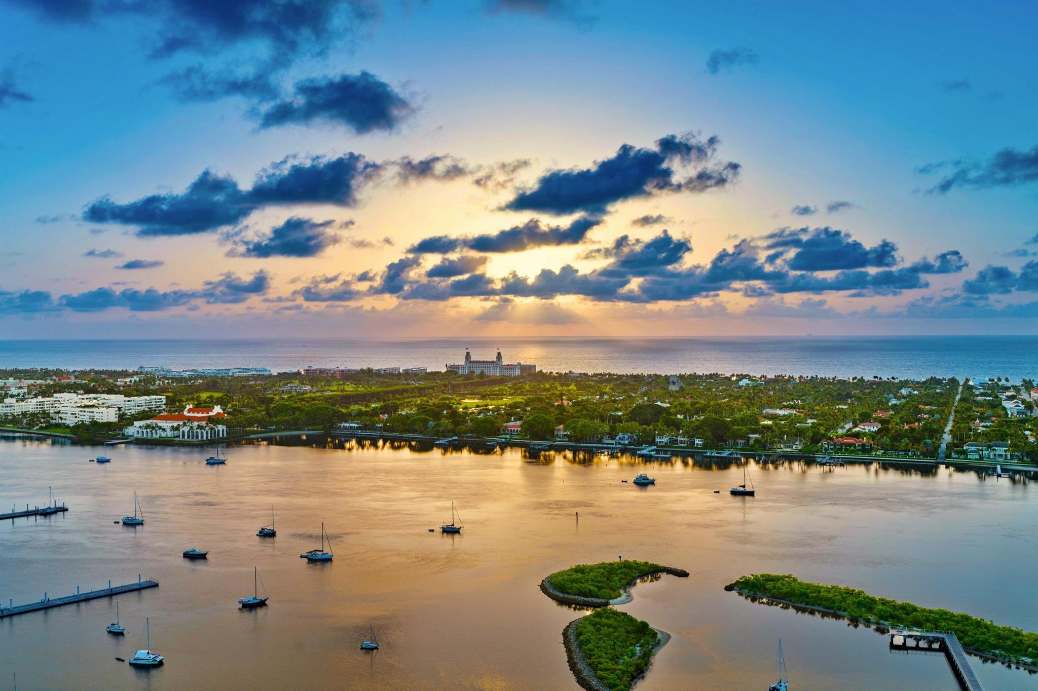 PLAZA OF THE PALM BEACHES - Residential