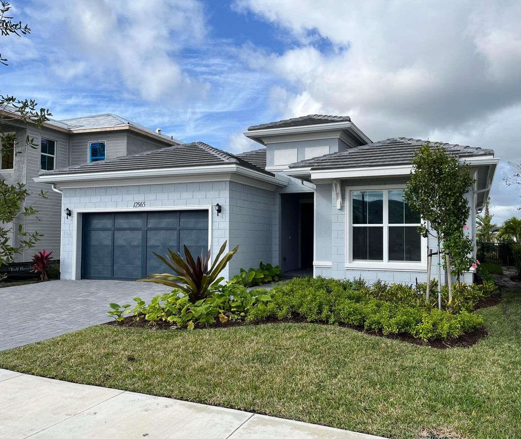 Photo of 12565 Nautilus Circle, Palm Beach Gardens, FL 33412 (MLS # R10954006)