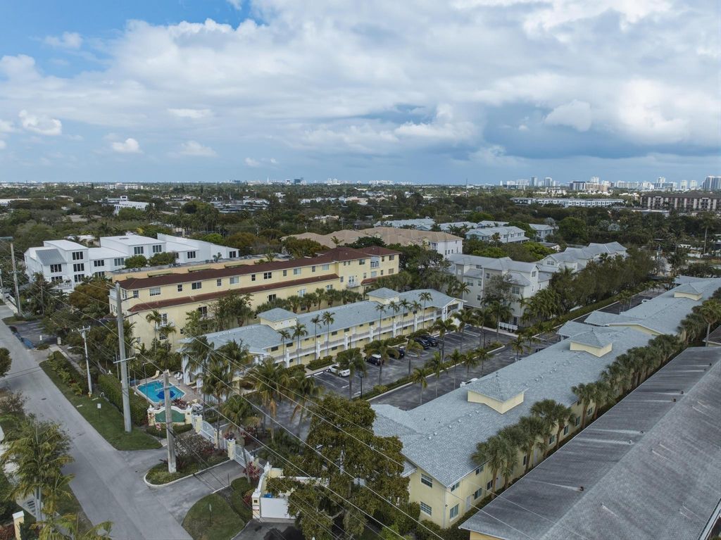 Photo of 2660 NE 8th Avenue #102, Wilton Manors, FL 33334 (MLS # F10555954)