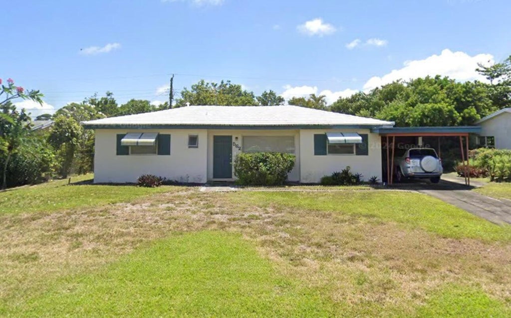 Photo of 562 Dolphin Drive, Delray Beach, FL 33445 (MLS # R11055778)