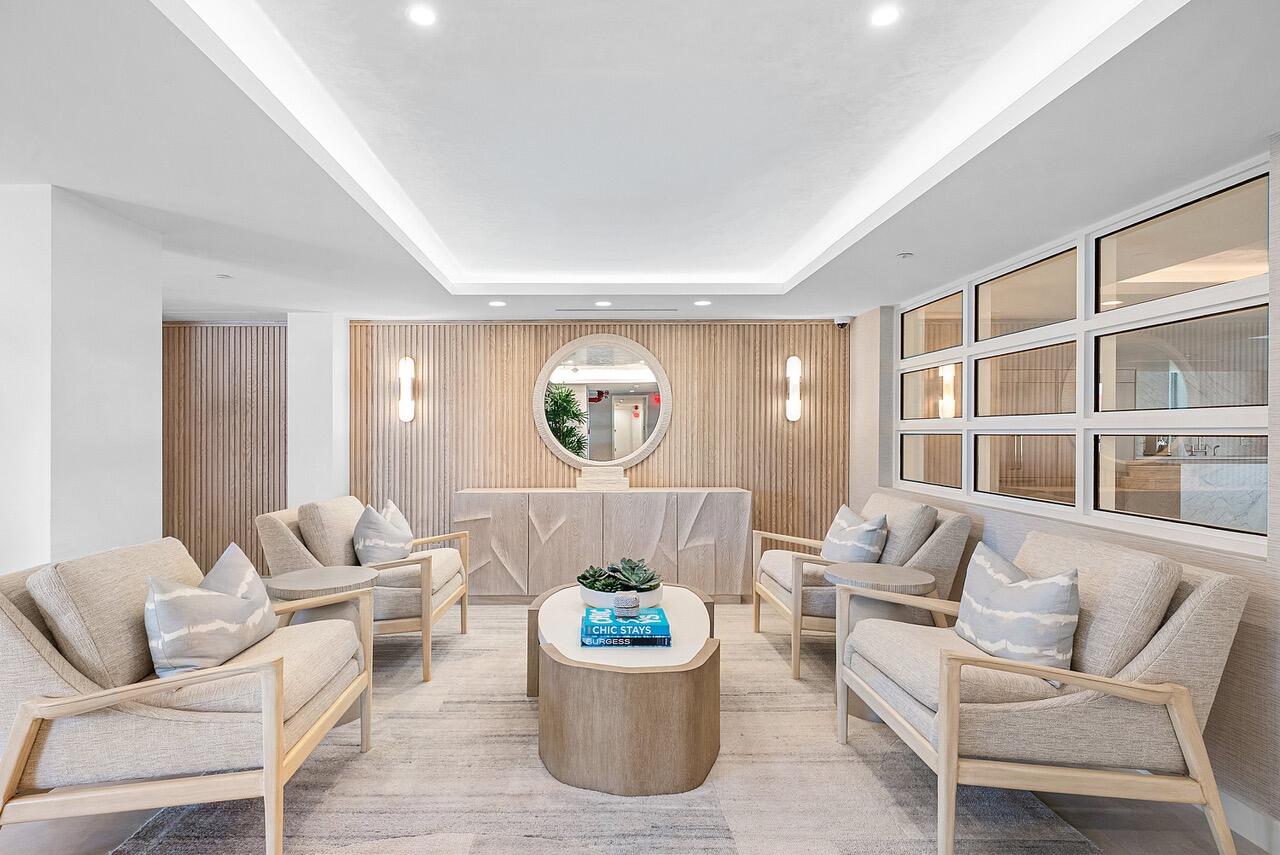 COVE CONDO - Residential