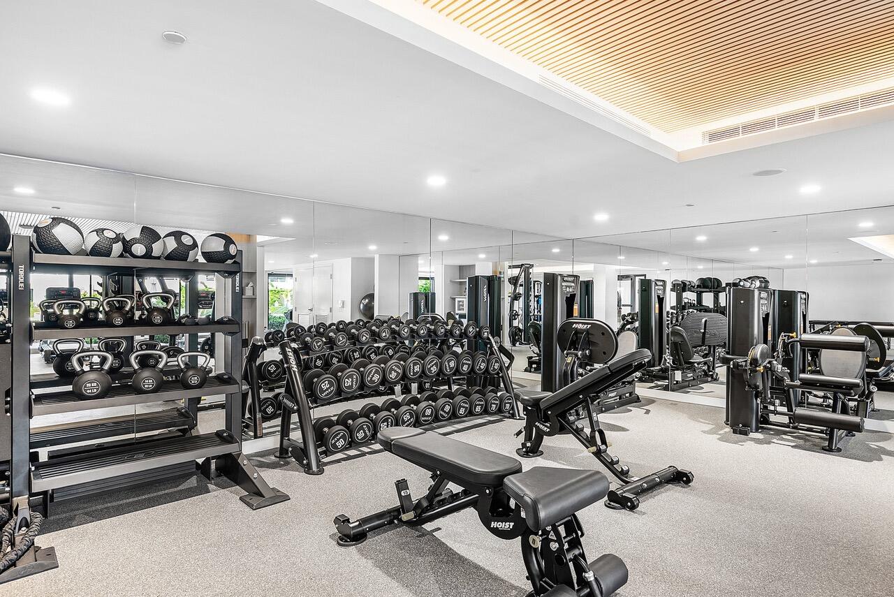 COVE CONDO - Residential