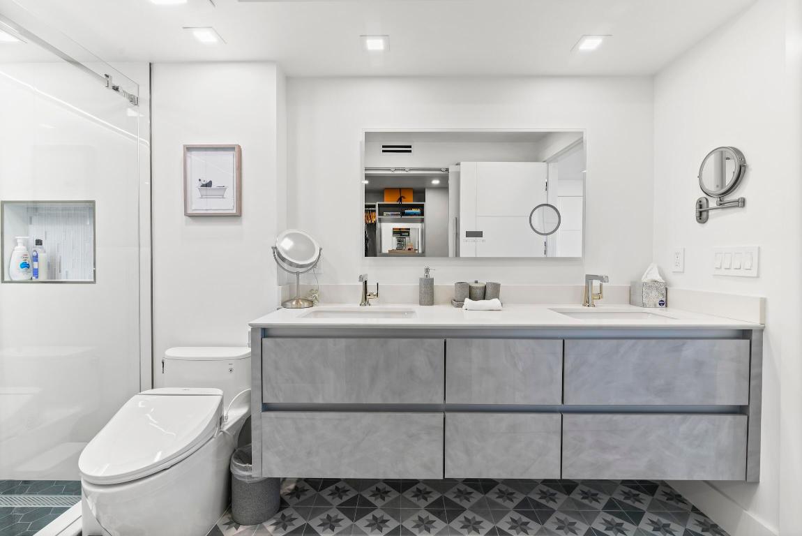 CHALFONTE CONDO - Residential Lease