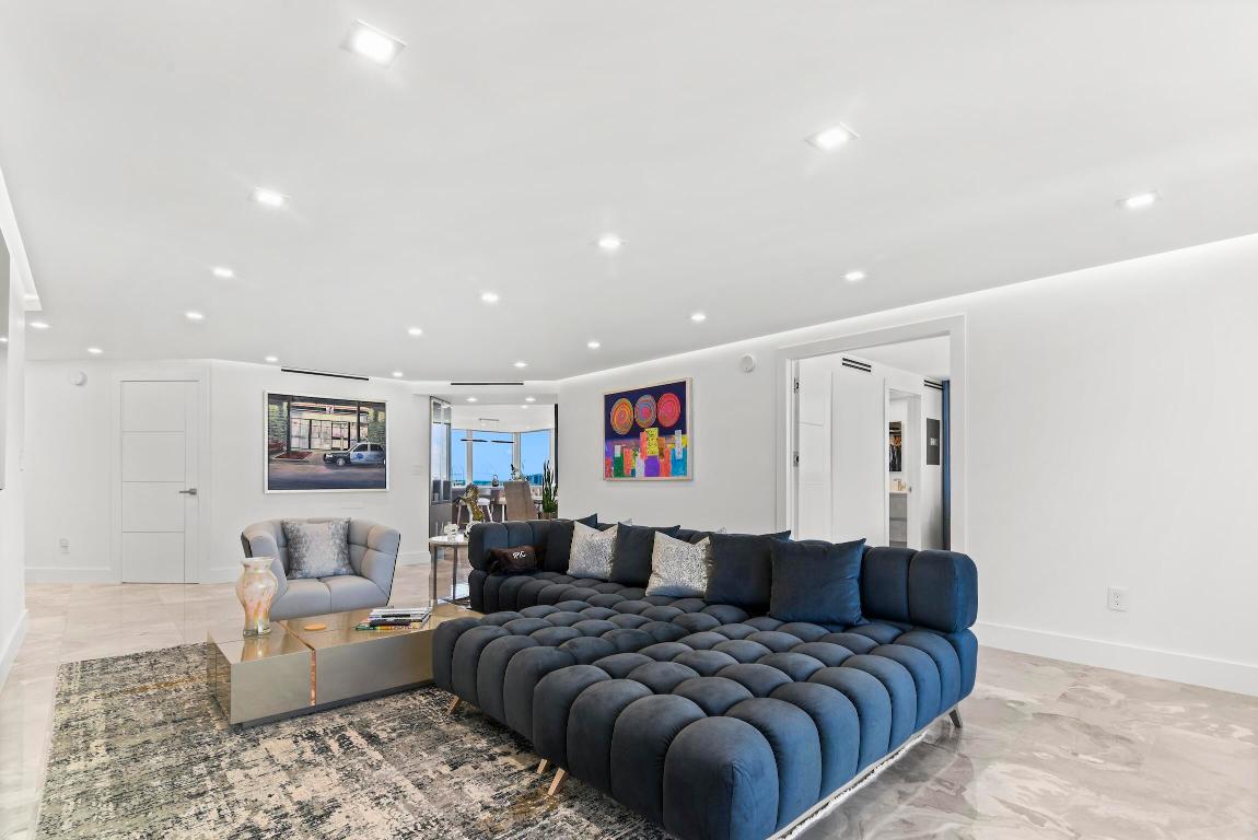 CHALFONTE CONDO - Residential Lease