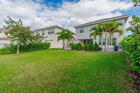 A home in Loxahatchee