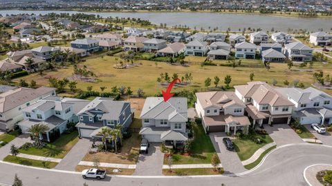 A home in Loxahatchee