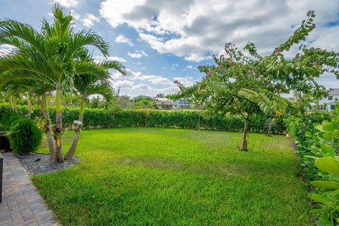 A home in Loxahatchee