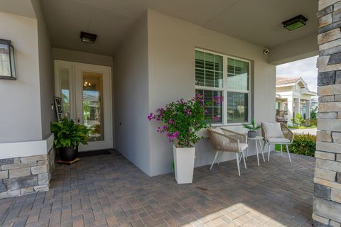 A home in Loxahatchee