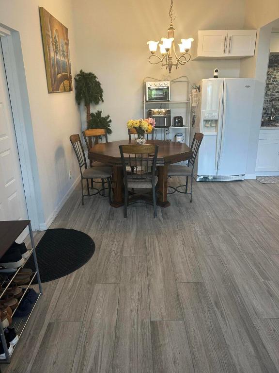 PINE RIDGE NORTH VILLAGE IV CONDO - Residential