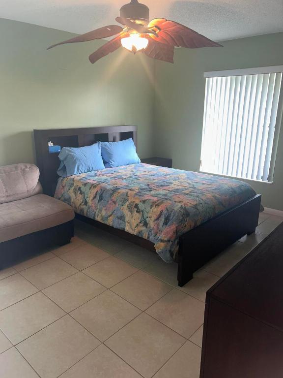 PINE RIDGE NORTH VILLAGE IV CONDO - Residential