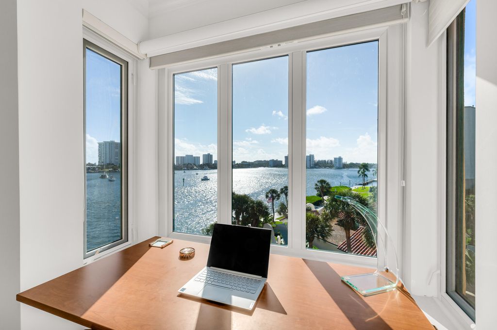 Photo of 140 SE 5th Avenue #Ph50, Boca Raton, FL 33432 (MLS # R11149384)