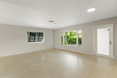 Single Family Residence in Wilton Manors FL 316 20th St 21.jpg