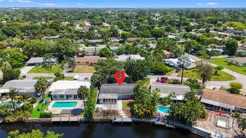 Single Family Residence in Wilton Manors FL 316 20th St 73.jpg