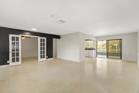 Single Family Residence in Wilton Manors FL 316 20th St 6.jpg