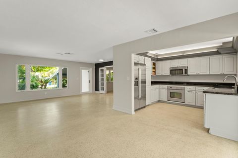 Single Family Residence in Wilton Manors FL 316 20th St 7.jpg