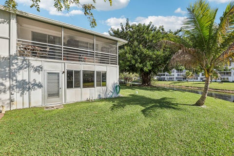 Tiny photo for 104 Oakridge #H, Deerfield Beach, FL 33442 (MLS # R11158135)